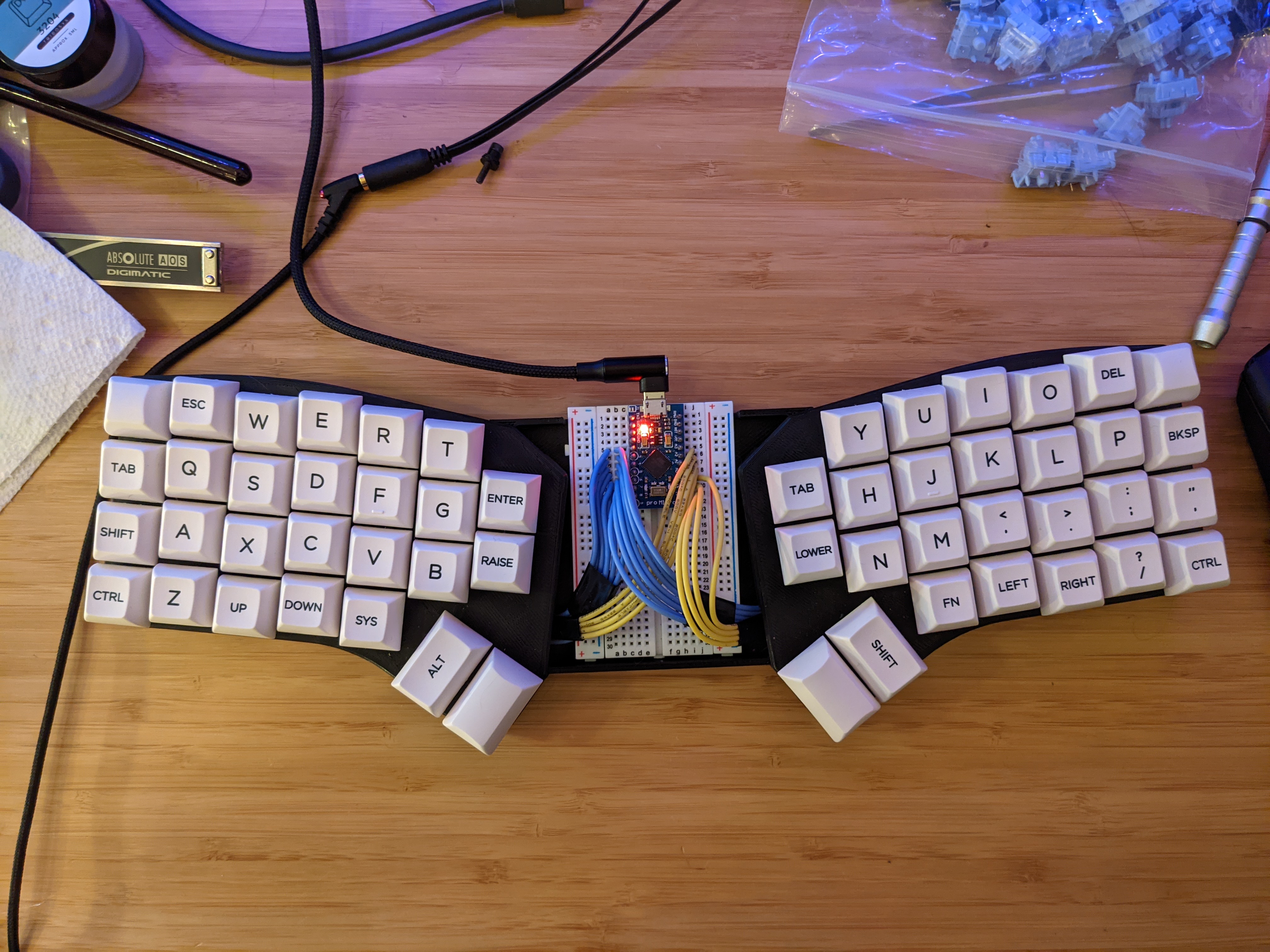 completed_keyboard_v1.jpg