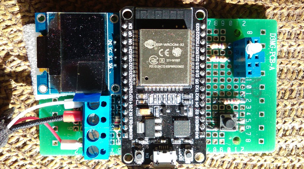 esp32-ssd1306-dht22-front.jpg